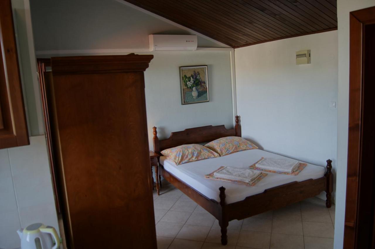 Apartments Alo Jozic Medvinjak Bagian luar foto